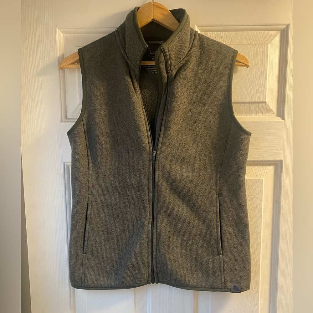 L.L. Bean sweater fleece vest